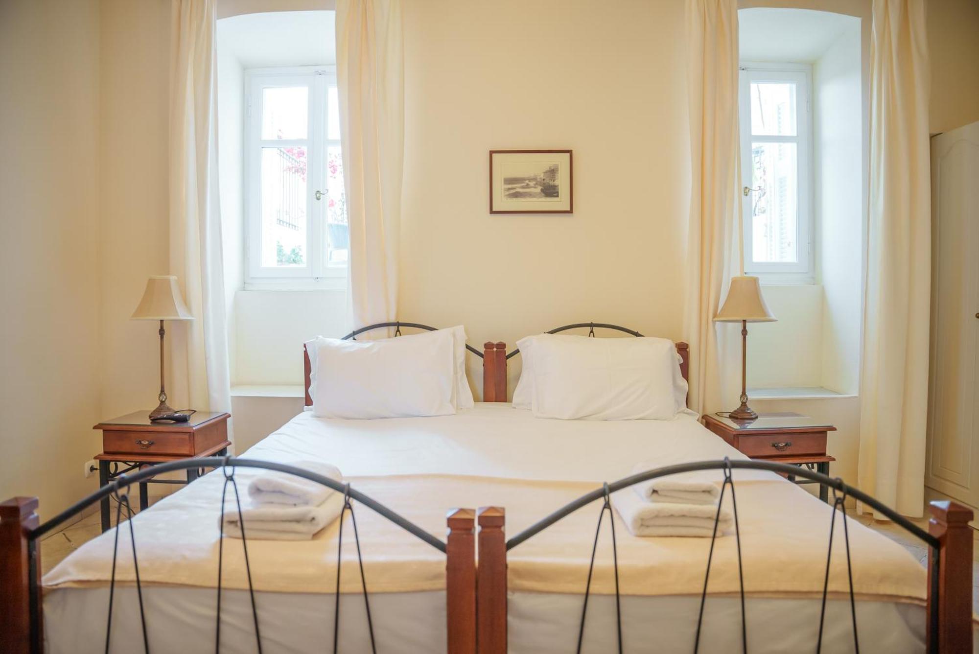Archontiko Eleni Hotel Andros Town Room photo